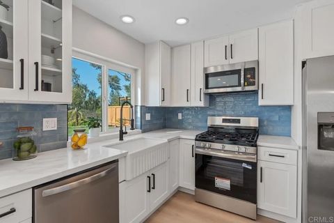 Tiny photo for 201 Meadow Vista Way, Encinitas, CA 92024 (MLS # NDP2600561)