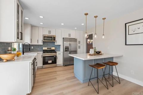 Tiny photo for 201 Meadow Vista Way, Encinitas, CA 92024 (MLS # NDP2600561)