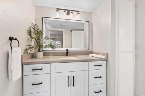 Tiny photo for 201 Meadow Vista Way, Encinitas, CA 92024 (MLS # NDP2600561)