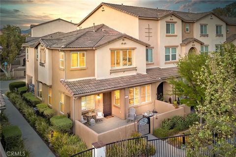 Photo of 40995 Belleray Ave, Murrieta, CA 92562 (MLS # SW26063610)