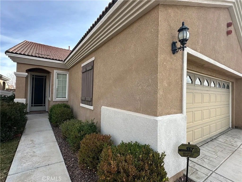 Photo of 10273 Wascana Lane, Apple Valley, CA 92308 (MLS # HD25239127)