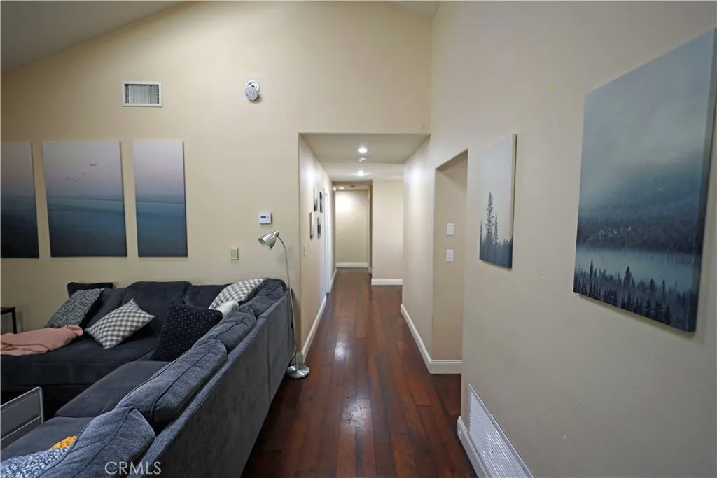 365 N Magnolia