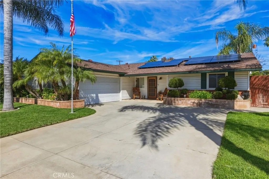 Photo of 33820 Plum Tree Lane, Yucaipa, CA 92399 (MLS # IG26043296)