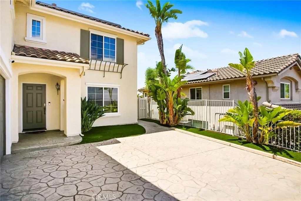 Photo of 2364 Pointe Pkwy, Spring Valley, CA 91978 (MLS # SW25200199)