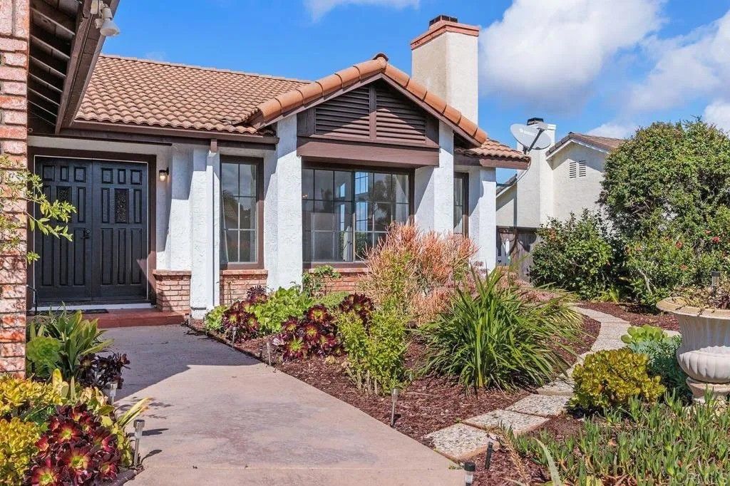 Photo of 1402 Village View Road, Encinitas, CA 92024 (MLS # NDP2601889)