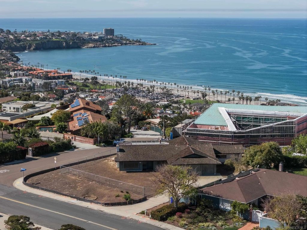 Photo of 8504 Prestwick Dr, La Jolla, CA 92037 (MLS # 260005006)