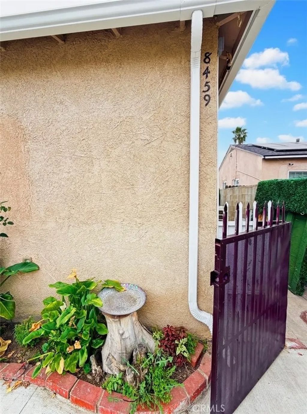 Photo of 8459 Omelveny Avenue, Sun Valley, CA 91352 (MLS # PW26069862)