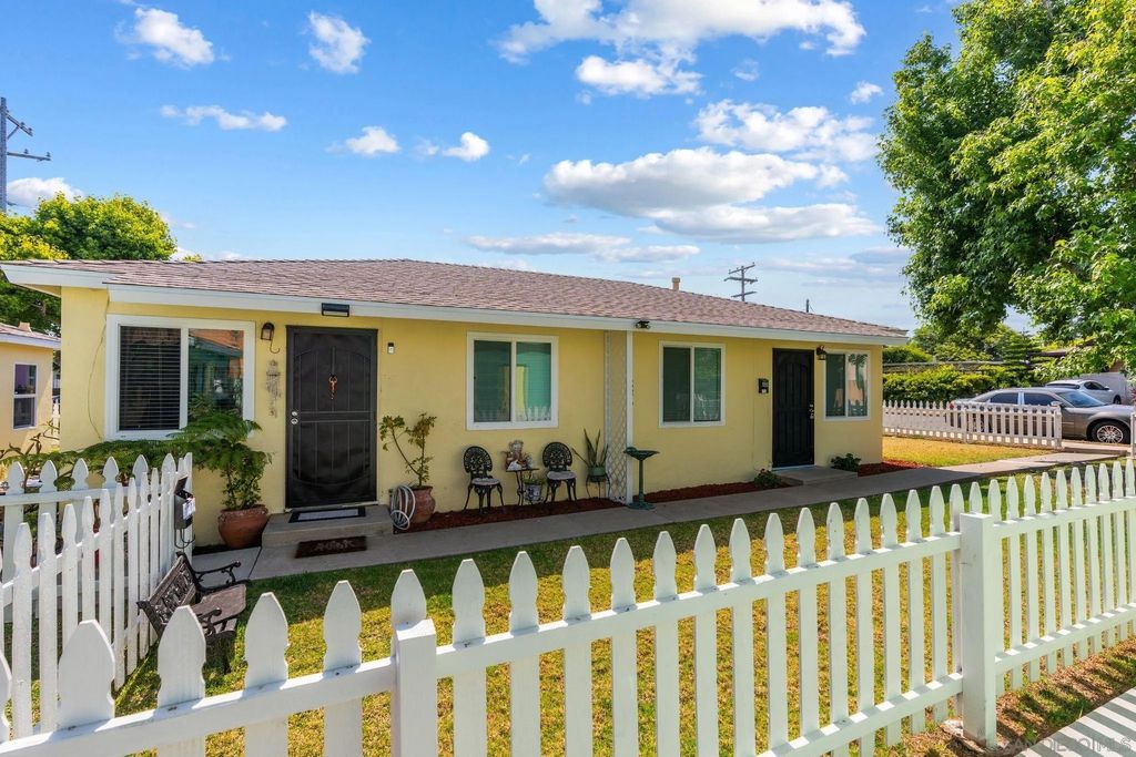 Photo of 282-84 Daisy AVE, Imperial Beach, CA 91932 (MLS # 260012891)