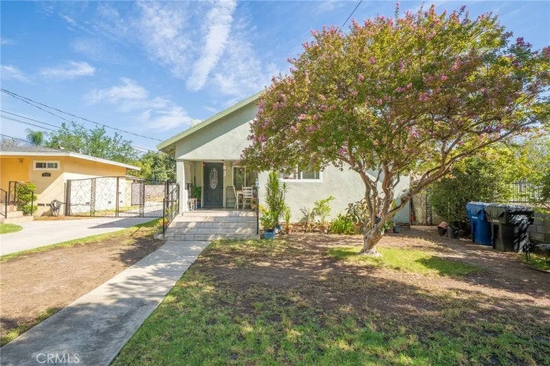 527 E Maple