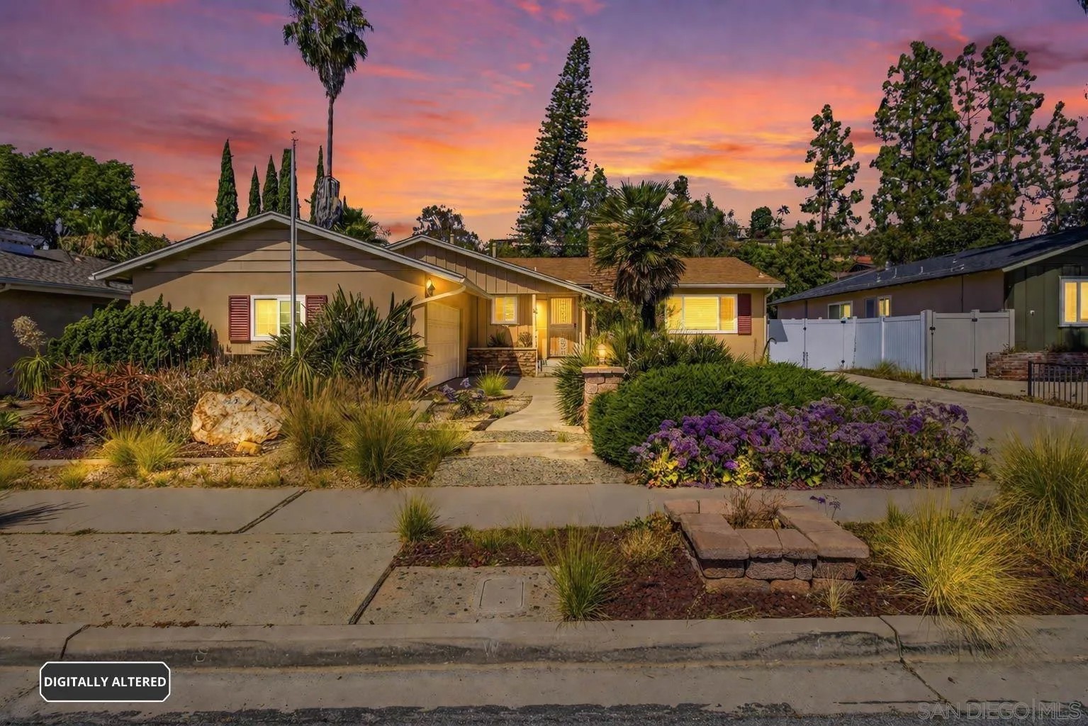 6454 Del Cerro Blvd