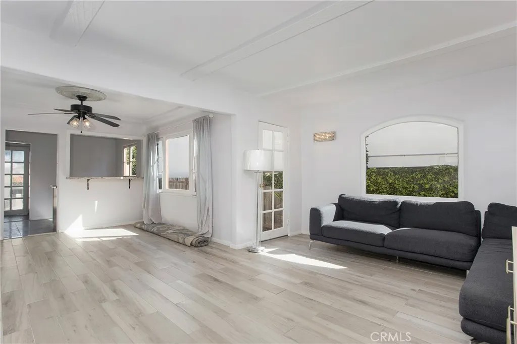 251 Avenida Del Mar
