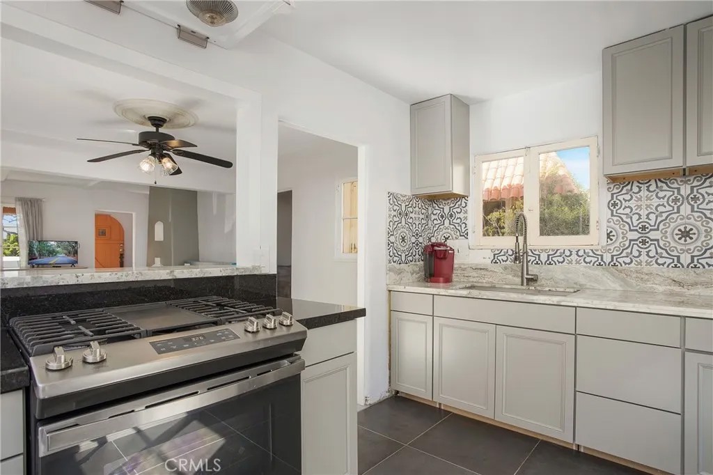 251 Avenida Del Mar