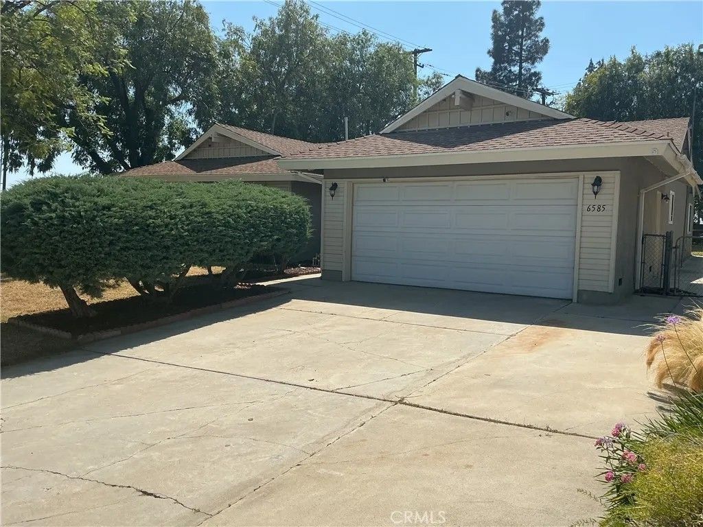 Photo of 6585 Shannon Rd, Riverside, CA 92504 (MLS # CV26112852)