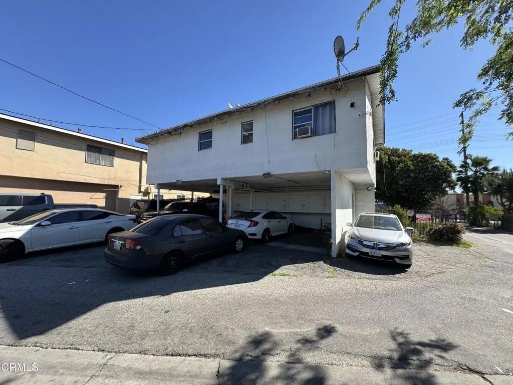 Photo of 6853 Fulton Avenue, North Hollywood, CA 91605 (MLS # P1-26586)