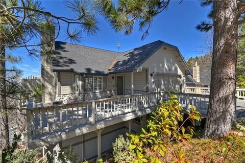 Photo of 28738 Bryce Drive, Lake Arrowhead, CA 92352 (MLS # IG26055906)