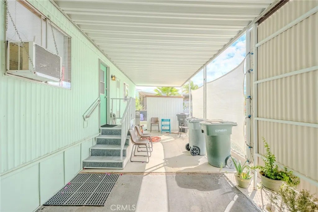 Photo of 1499 Old Mountain, San Jacinto, CA 92583 (MLS # IG26138865)