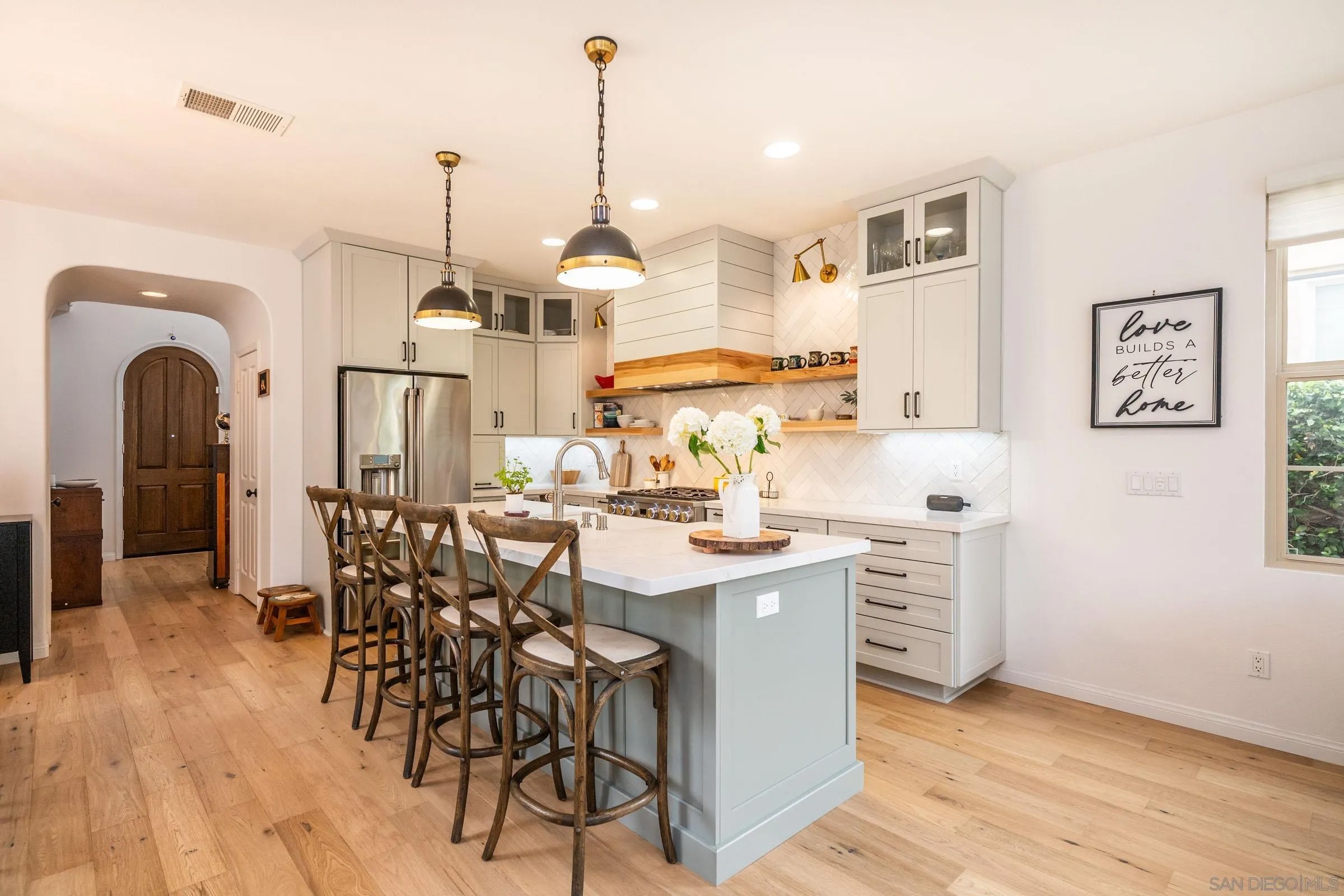 5621 Shasta Daisy Trl