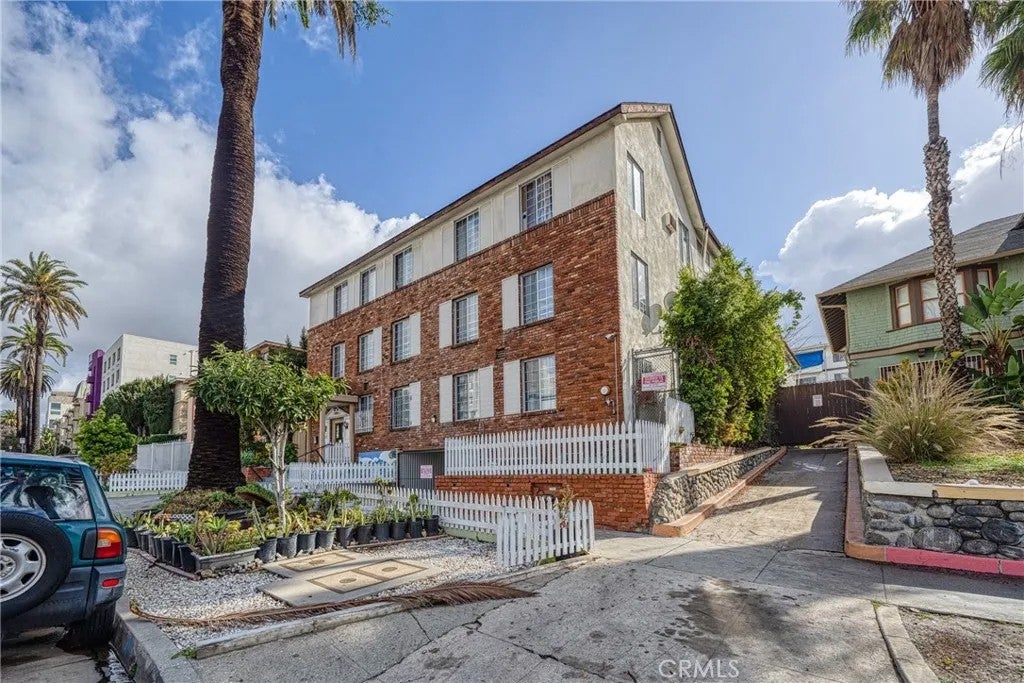 248 S Occidental