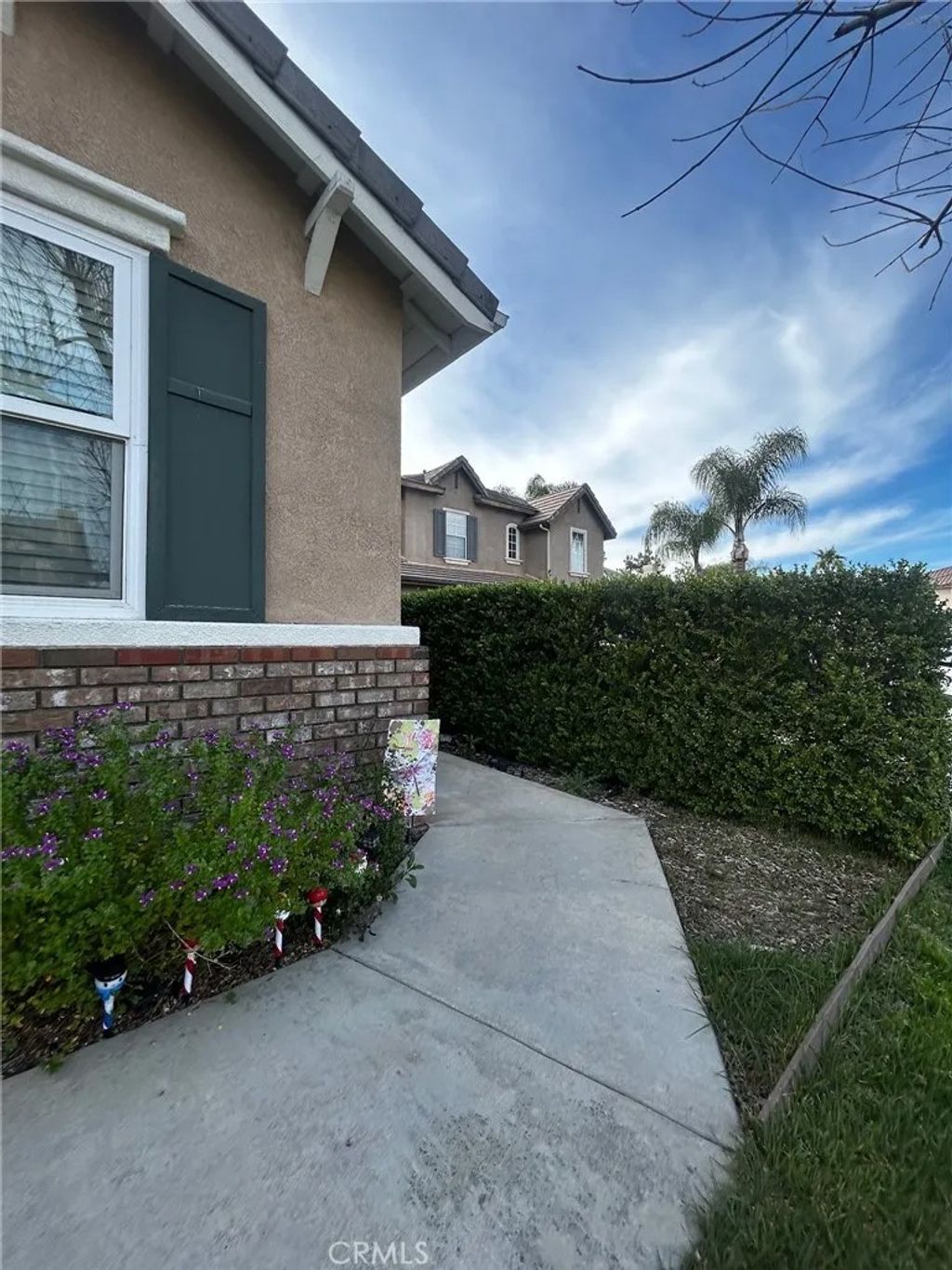 Photo of 45433 Vista Verde, Temecula, CA 92592 (MLS # OC26056436)