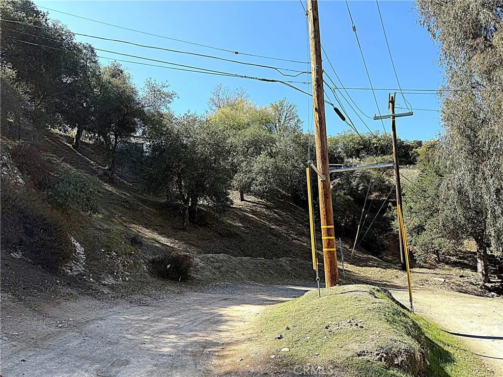 0 High Cliff Trail