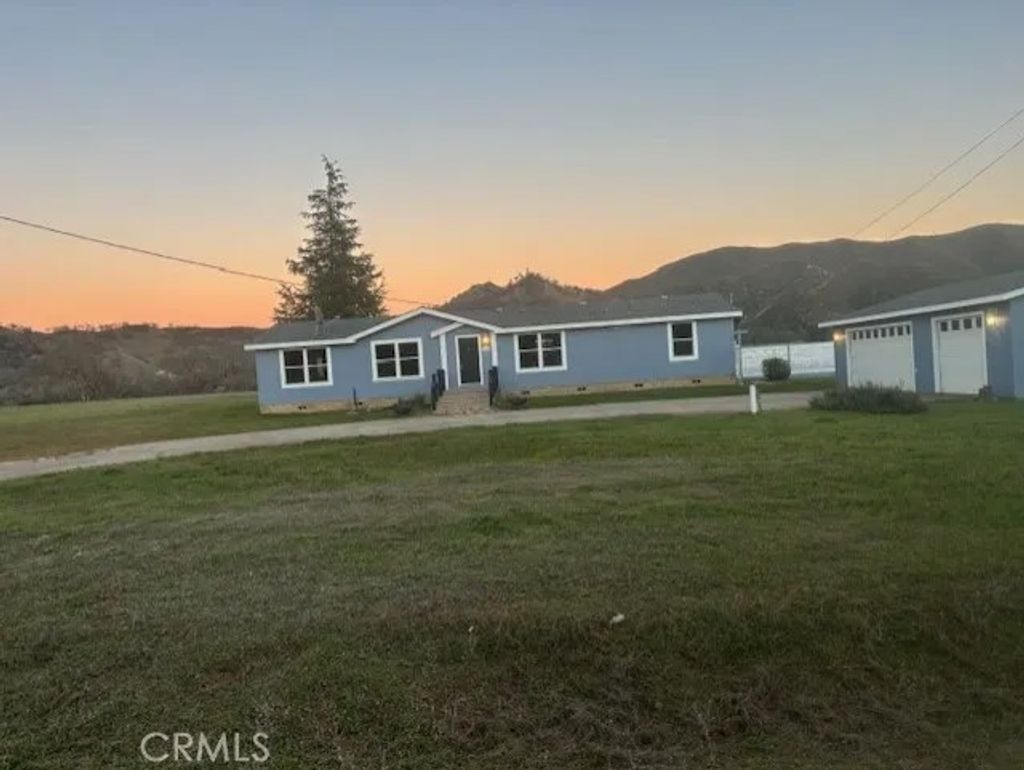 Photo of 2342 River View, Clearlake Oaks, CA 95423 (MLS # LC26009177)