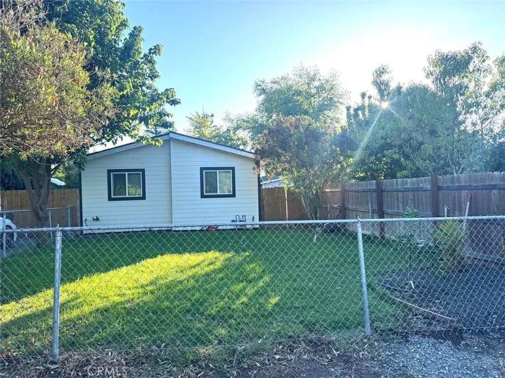 Photo of 627 Ventura Ave, Gerber, CA 96035 (MLS # SN26080808)