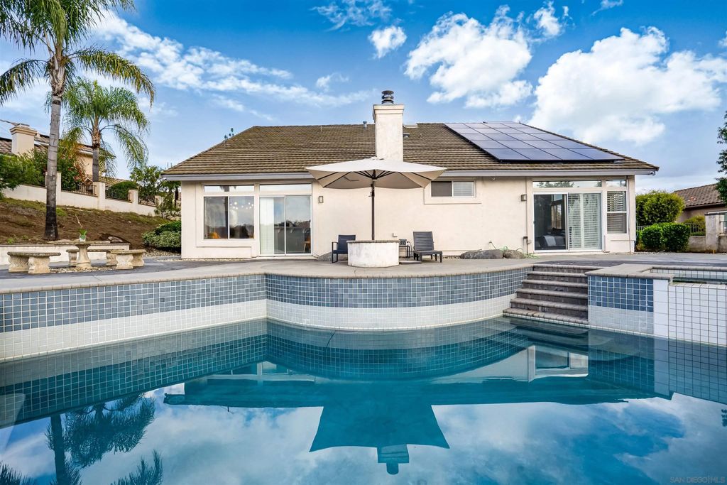 Photo of 1365 Oak View Way #1, Escondido, CA 92029 (MLS # 250044688)