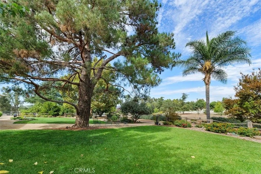 Photo of 26147 Douglass Ave, Murrieta, CA 92562 (MLS # SW25243466)