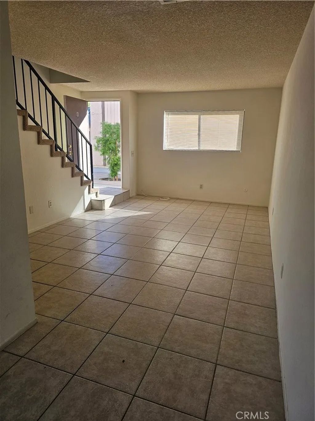 Photo of 438 E Avenue Q7 #B, Palmdale, CA 93550 (MLS # SR25267655)