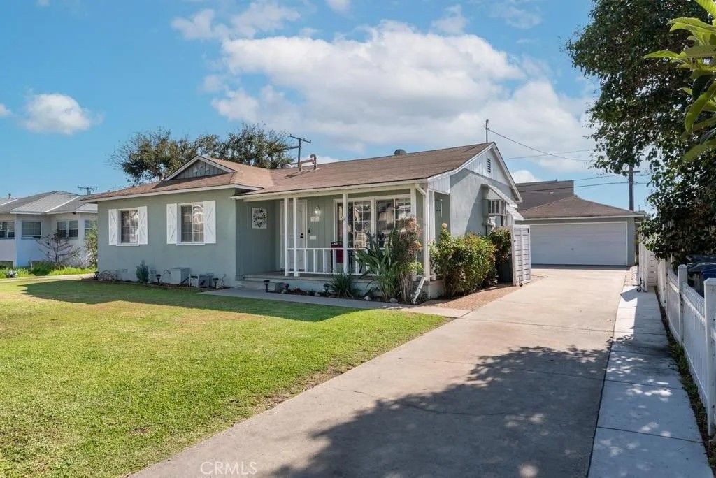 Photo of 7512 Melrose St, Buena Park, CA 90621 (MLS # OC25253770)