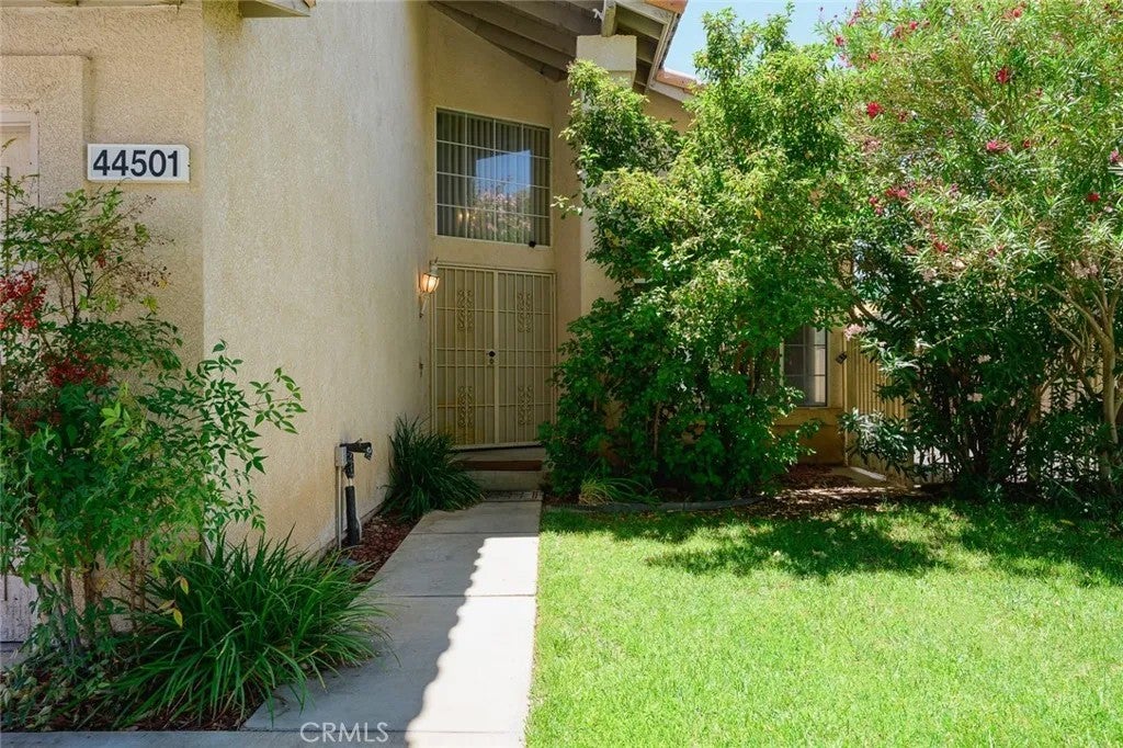 44501 Sandhurst Lane