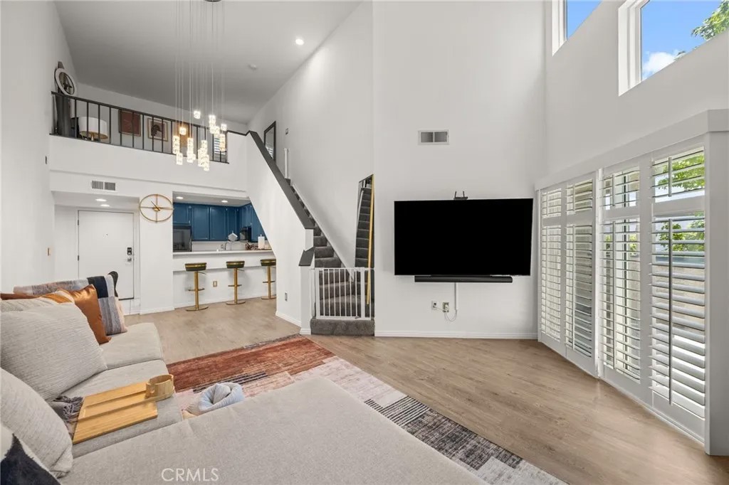 1380 W Capitol 307