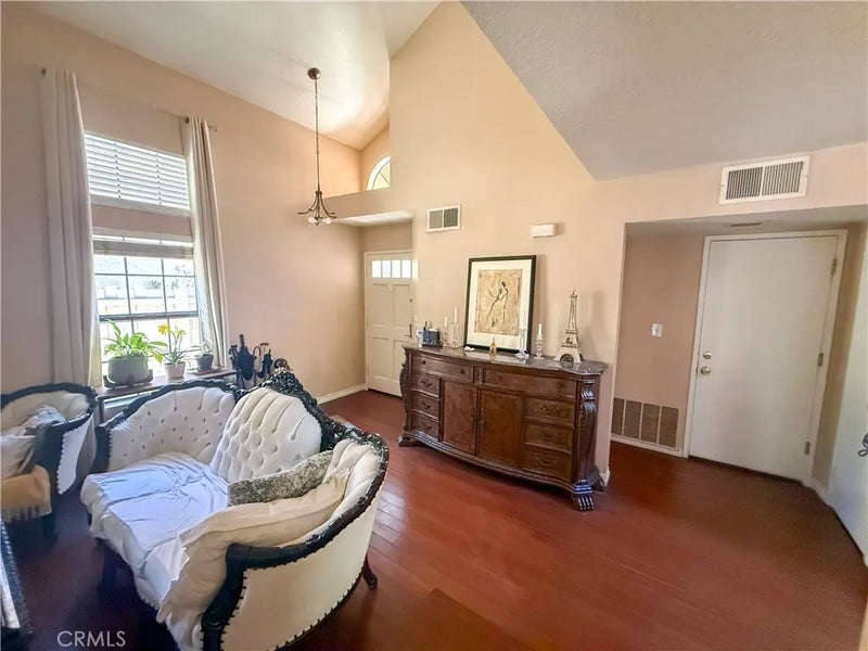 28982 Sam Place