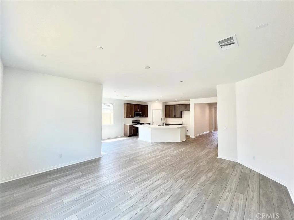 8285 Tristan Ln
