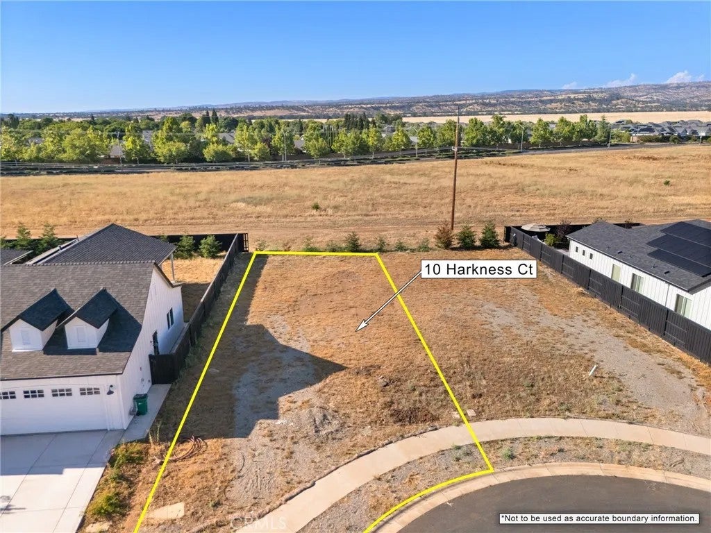 Photo of 10 Harkness Ct, Chico, CA 95973 (MLS # SN26138909)