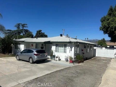 Photo of 1021 E Badillo ST, Covina, CA 91724 (MLS # CV26224490)