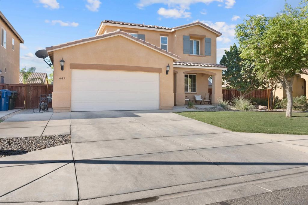 Photo of 669 Las Lomas, Imperial Beach, CA 92251 (MLS # 260009152)