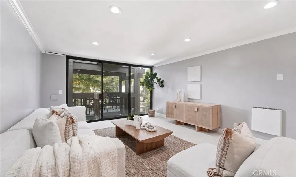 7740 Redlands Street G3086