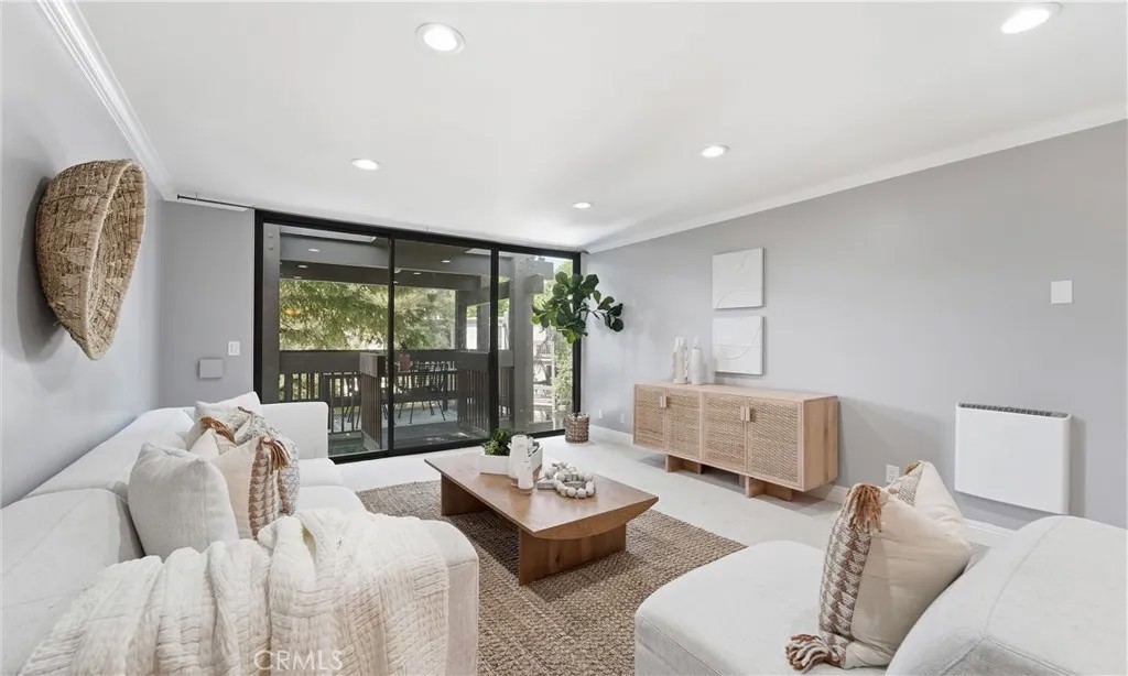 7740 Redlands