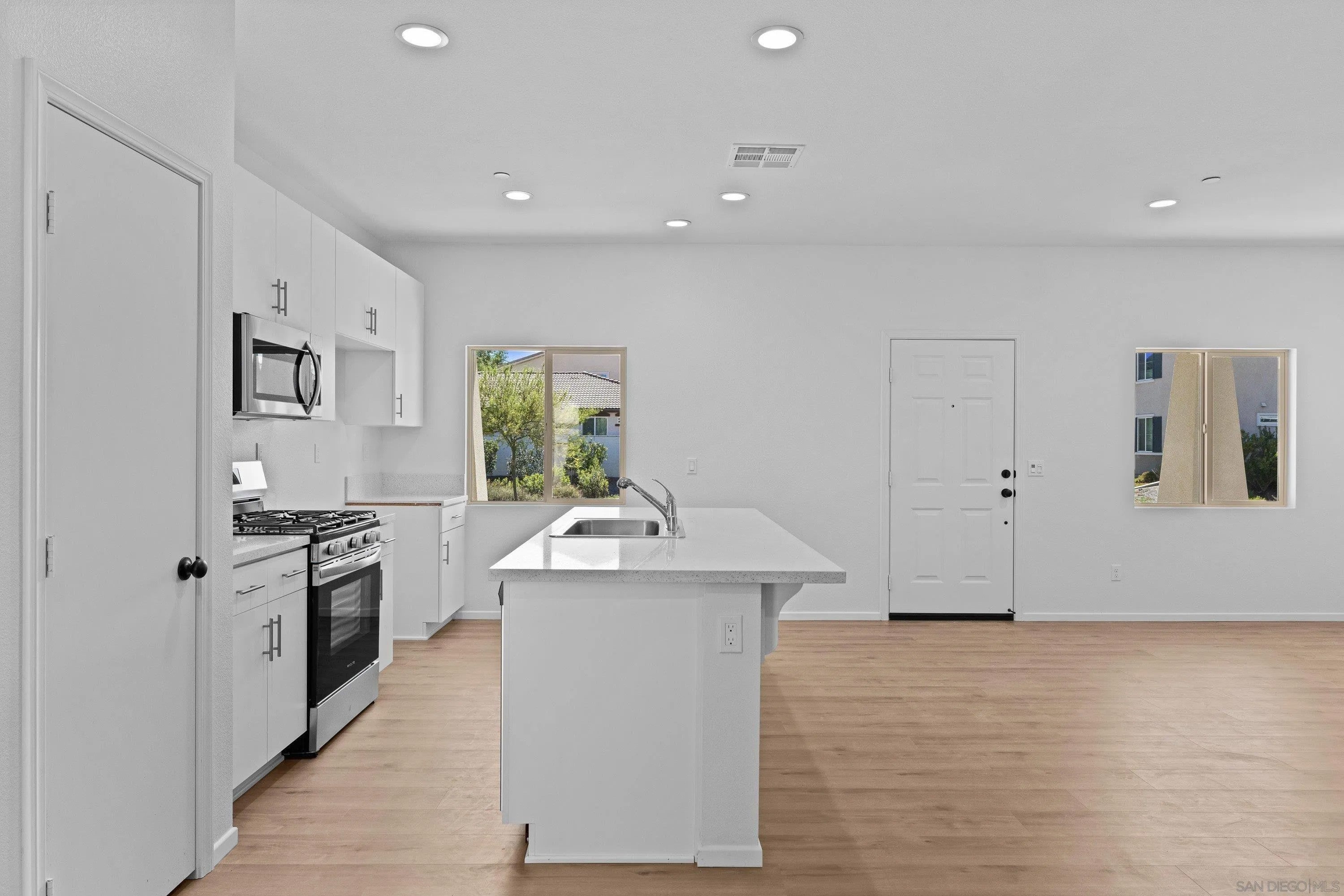 13410 Wagon Lane