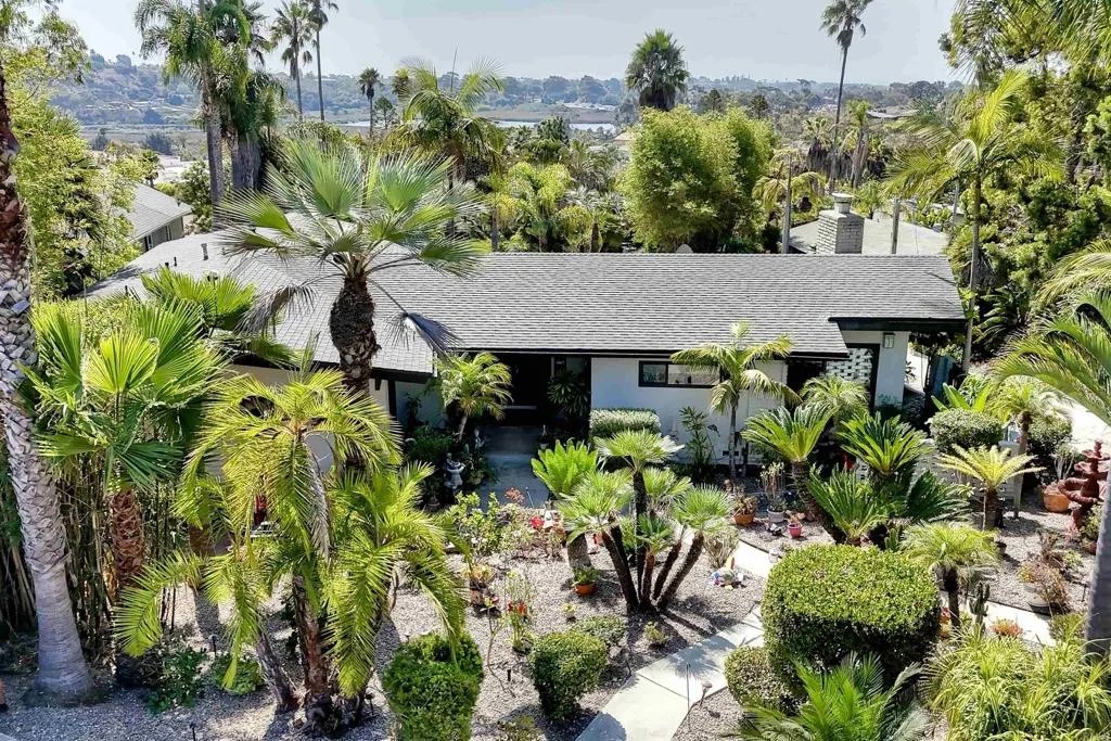 1773 Ivy Road