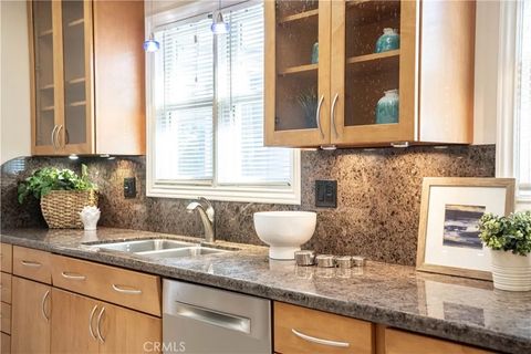 Tiny photo for 3828 Volk Avenue, Long Beach, CA 90808 (MLS # RS25236267)