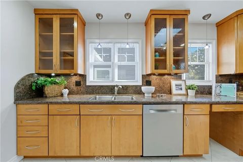 Tiny photo for 3828 Volk Avenue, Long Beach, CA 90808 (MLS # RS25236267)