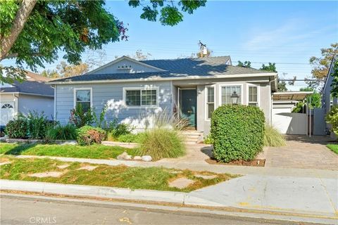 Tiny photo for 3828 Volk Avenue, Long Beach, CA 90808 (MLS # RS25236267)
