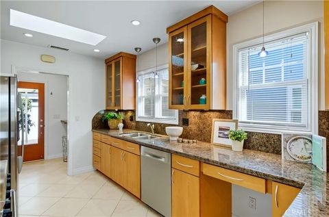 Tiny photo for 3828 Volk Avenue, Long Beach, CA 90808 (MLS # RS25236267)