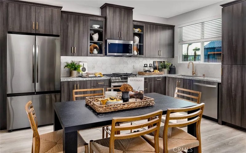 4154 S S. WILDFLAX PASEO 100