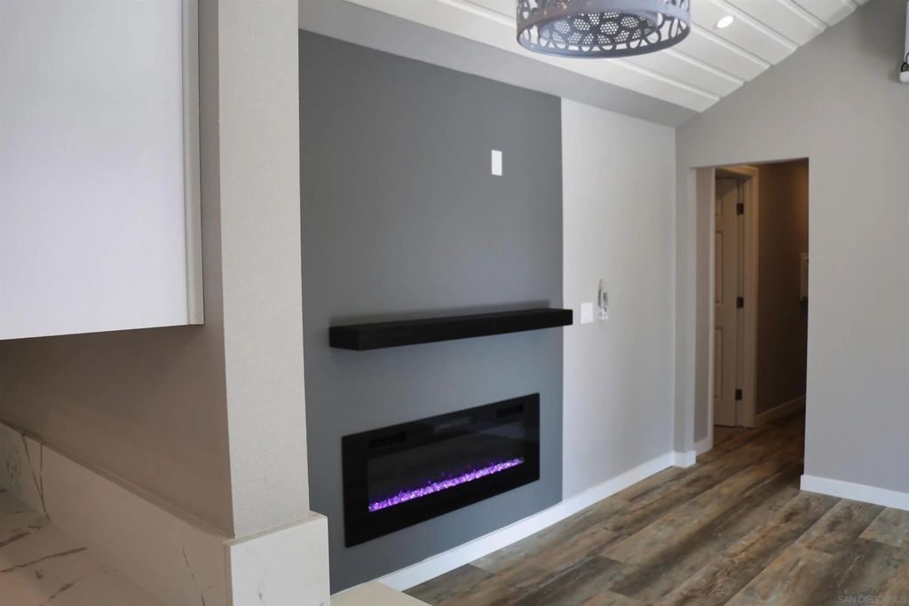 Photo of 940 S Upas St, Escondido, CA 92025 (MLS # 250046246)