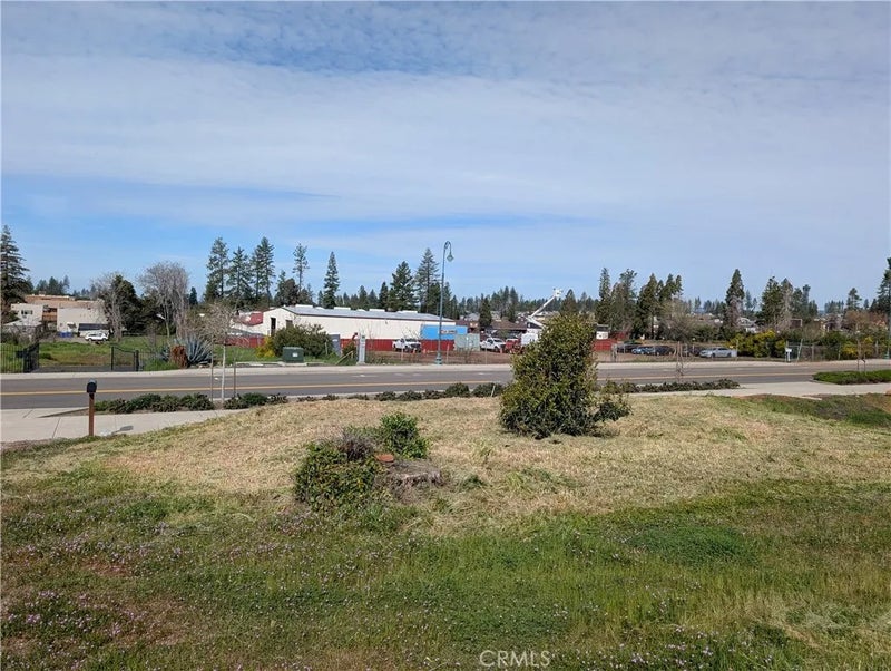 5800 Almond