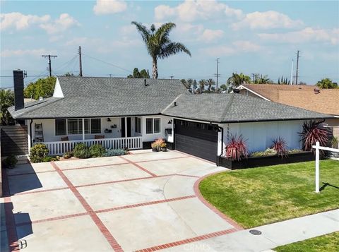 Photo of 15551 Aulnay Lane, Huntington Beach, CA 92647 (MLS # IG26037222)