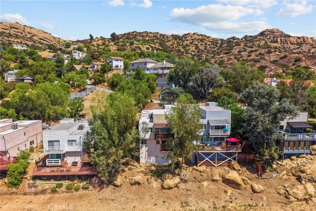23834 Box Canyon Rd